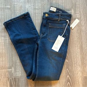 THE YAYA PATCH POCKET MID-RISE CROP FLARE JEANS BY PILCRO 25T